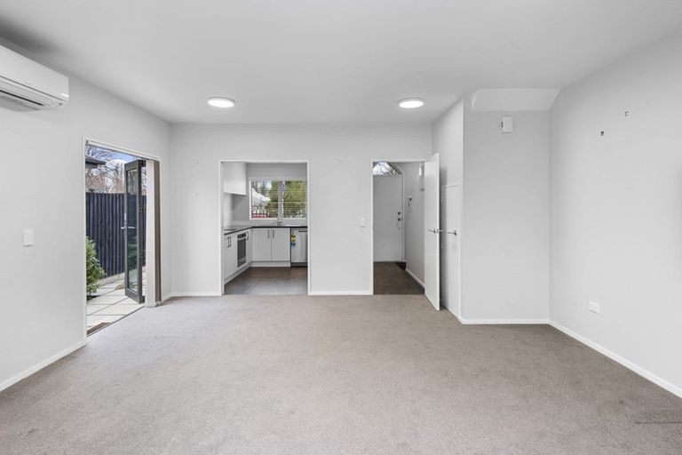 Photo of property in 2/155 Peterborough Street, Christchurch Central, Christchurch, 8013