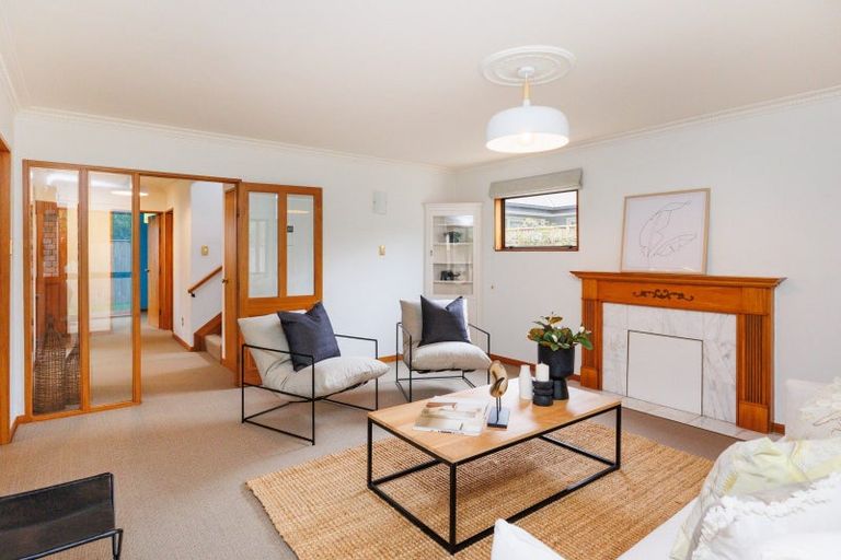 Photo of property in 2 Montgomery Terrace, Hokowhitu, Palmerston North, 4410