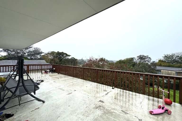 Photo of property in 26 Cyclarama Crescent, Massey, Auckland, 0614