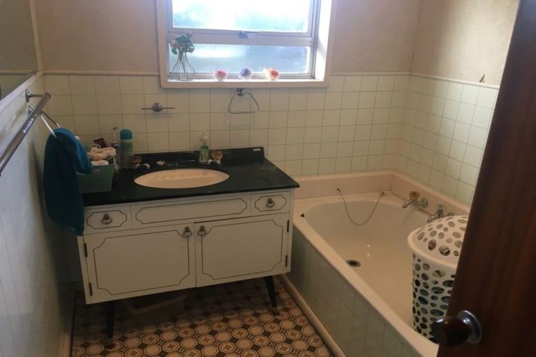 Photo of property in 2/28 Strathfield Avenue, Dallington, Christchurch, 8061