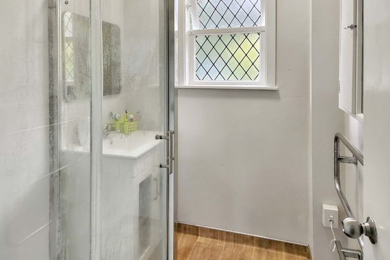 Photo of property in 199 Riverside Drive, Waterloo, Lower Hutt, 5011