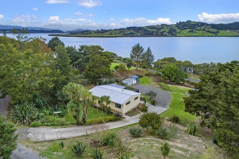 Photo of property in 6 Yarborough Street, Kohukohu, 0491
