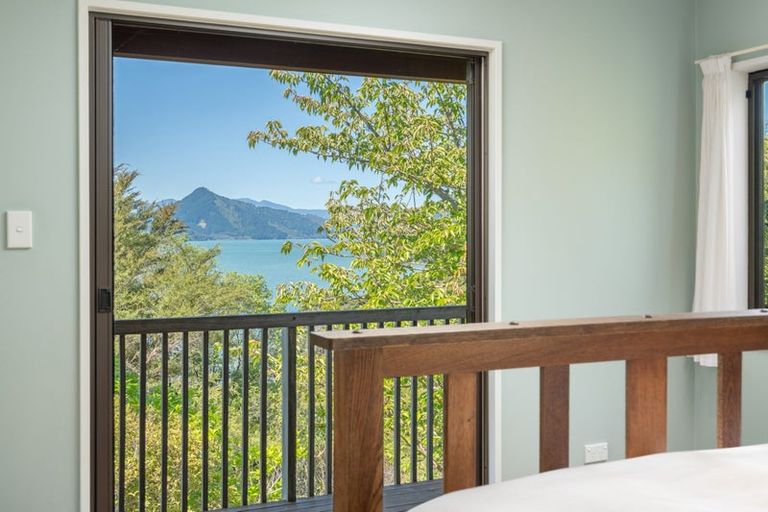 Photo of property in 542 Moetapu Bay Road, Moetapu Bay, Picton, 7282