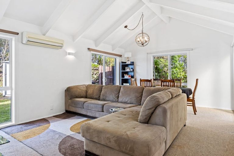 Photo of property in 2/34 Greers Road, Burnside, Christchurch, 8041