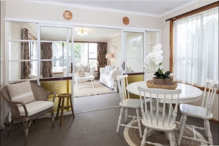 Photo of property in 6 Lochee Road, Upper Riccarton, Christchurch, 8041