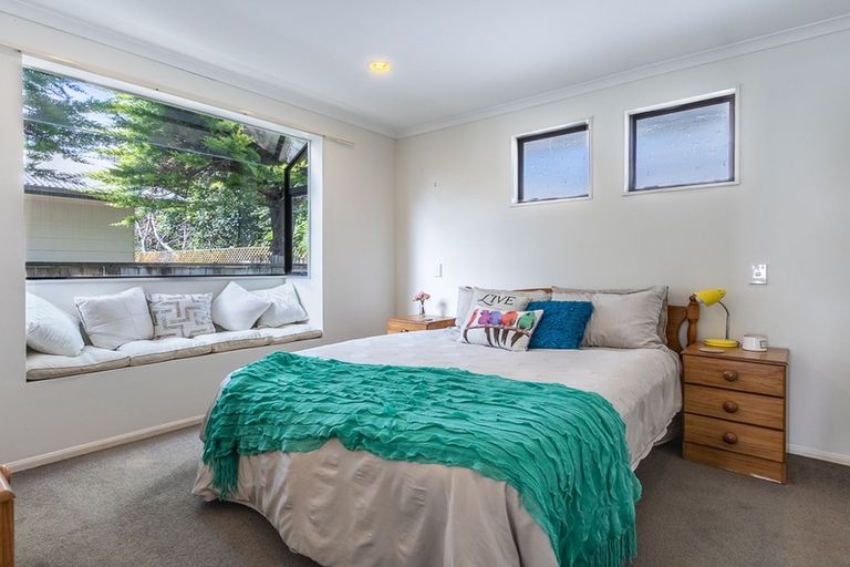 Photo of property in 15 Greenwood Place, Paraparaumu, 5032