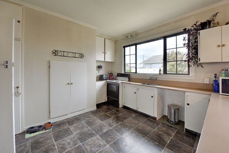 Photo of property in 15 Irving Street, Gore, 9710