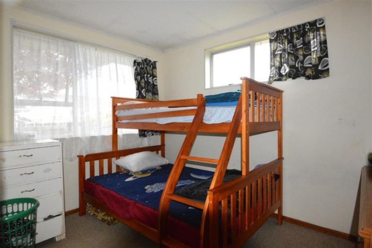 Photo of property in 42 Hinemoa Street, Levin, 5510