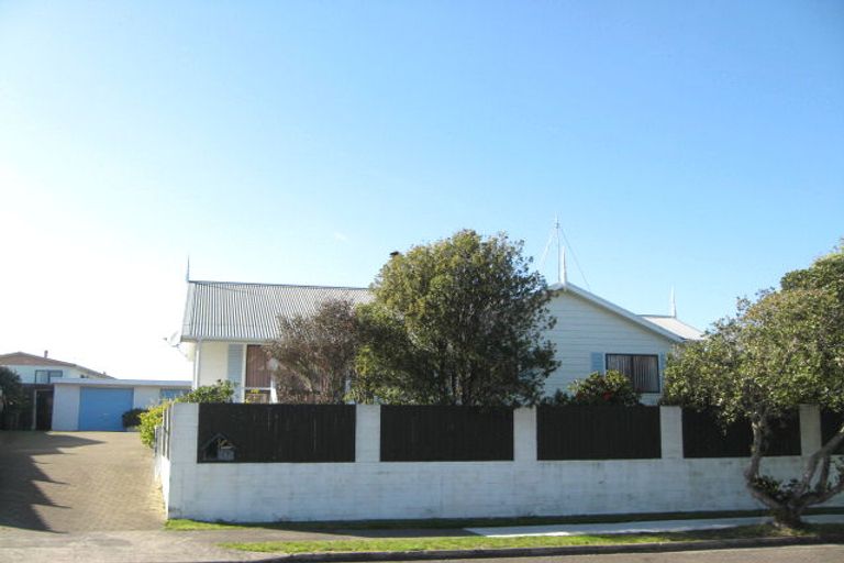 Photo of property in 6 Alpha Avenue, Coastlands, Whakatane, 3120