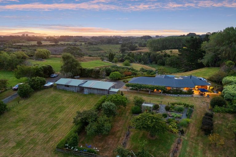 Photo of property in 101 Forest Lakes Road, Otaki, 5583