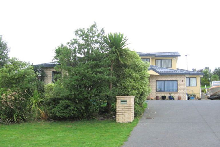 Photo of property in 22 Te Wharau Drive, Greenhithe, Auckland, 0632