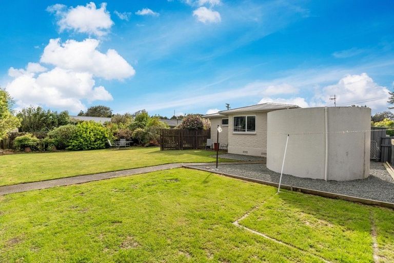 Photo of property in 114 Ruru Avenue, Otatara, Invercargill, 9879