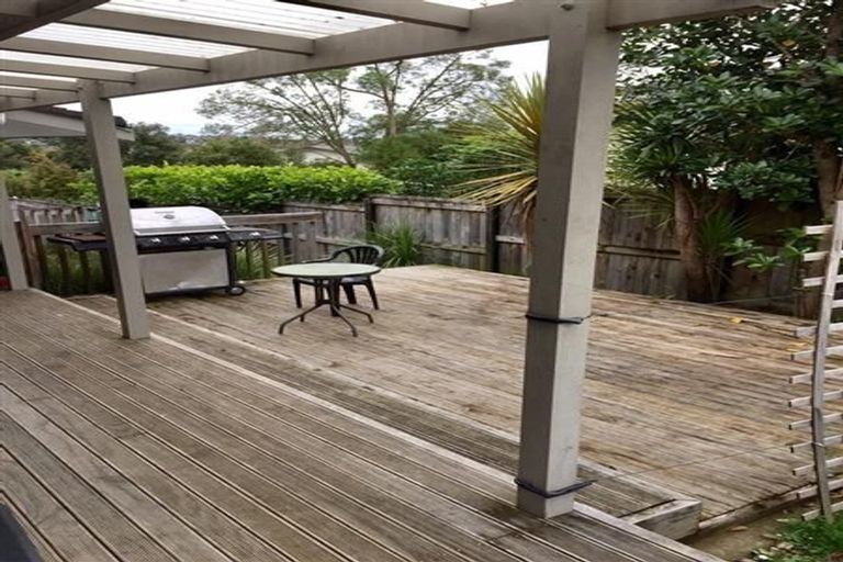 Photo of property in 13 Wilkinson Way, Browns Bay, Auckland, 0630