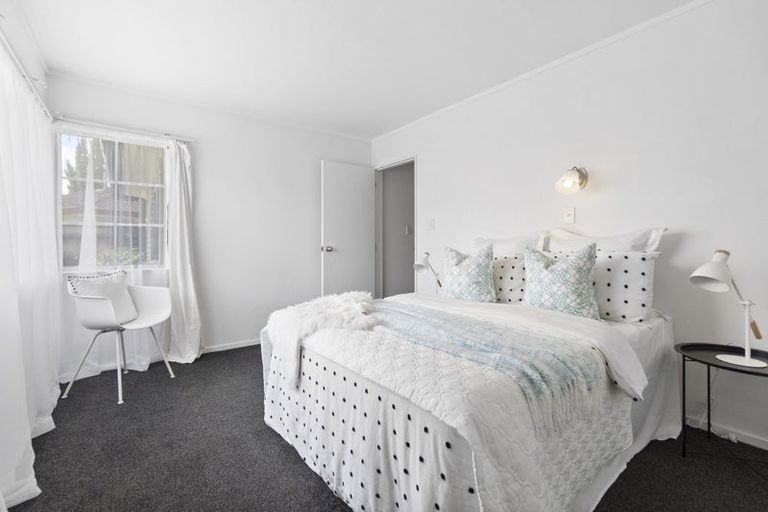 Photo of property in 14b Minchin Crescent, St Andrews, Hamilton, 3200