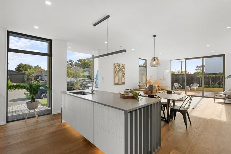Photo of property in 1/42 Browns Road, St Albans, Christchurch, 8014