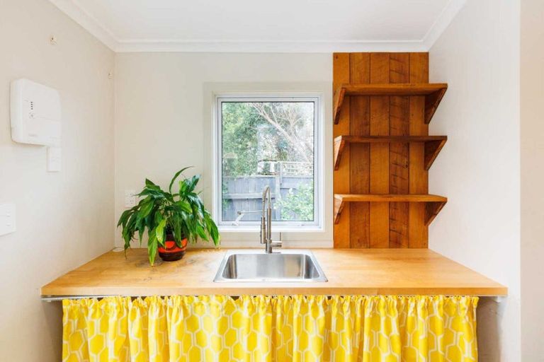 Photo of property in 72c Albert Street, Palmerston North, 4414