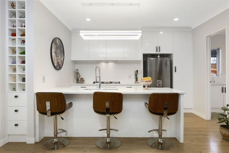 Photo of property in 17 Hangar Lane, Whenuapai, Auckland, 0618