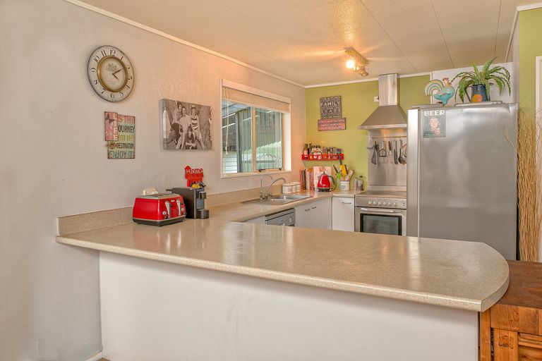 Photo of property in 220 Goodwin Road, Aka Aka, Waiuku, 2682