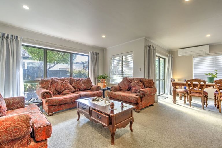 Photo of property in 61 Vardon Road, St Andrews, Hamilton, 3200