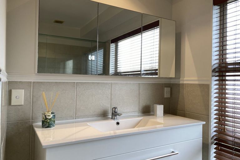 Photo of property in 221 Papamoa Beach Road, Papamoa Beach, Papamoa, 3118