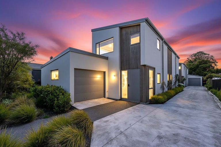 Photo of property in 1/33 Frederick Street, Waltham, Christchurch, 8011