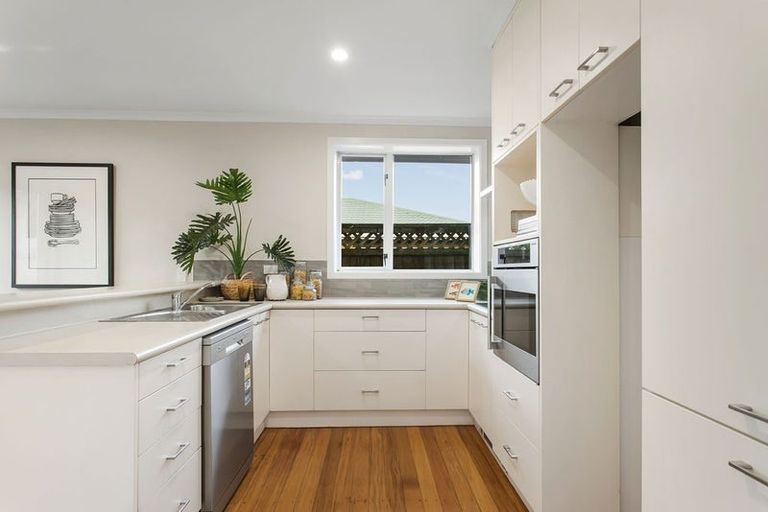 Photo of property in 51 Bourne Crescent, Papanui, Christchurch, 8053