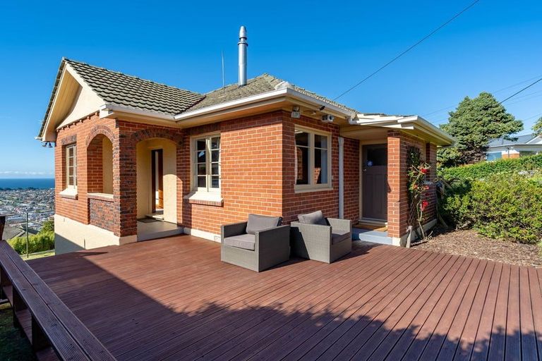 Photo of property in 135 Forfar Street, Clyde Hill, Dunedin, 9011