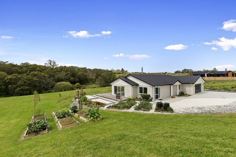 Photo of property in 10 Cellar Close, Te Kauwhata, 3782