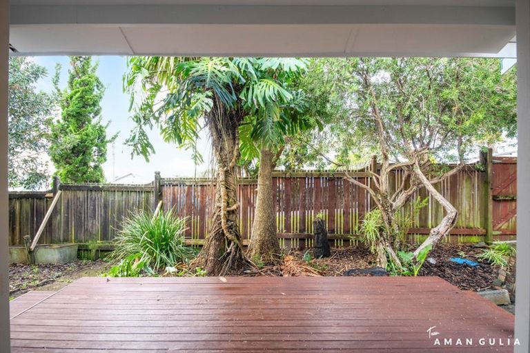 Photo of property in 129 Sunnyside Road, Sunnyvale, Auckland, 0612