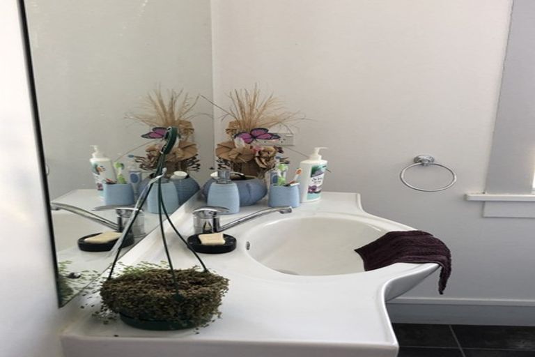 Photo of property in 27 Walker Terrace, Te Kopuru, 0391