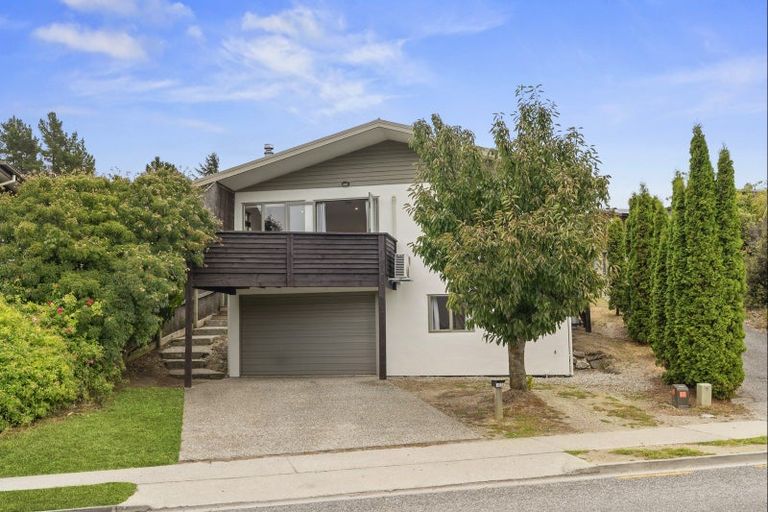 Photo of property in 100 Anderson Road, Wanaka, 9305