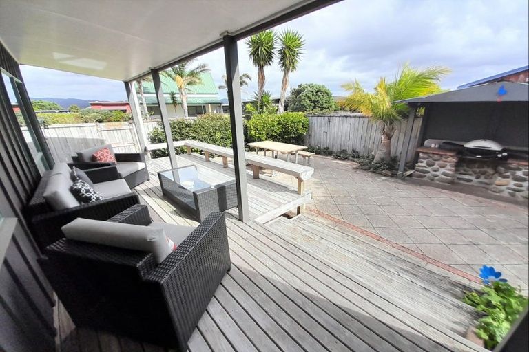 Photo of property in 106 Titoki Place, Matarangi, Whitianga, 3592