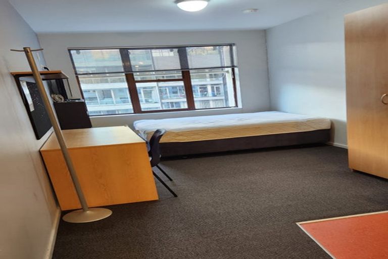 Photo of property in Orange Apartments/victoria Centr, 810/169 The Terrace, Wellington Central, Wellington, 6011