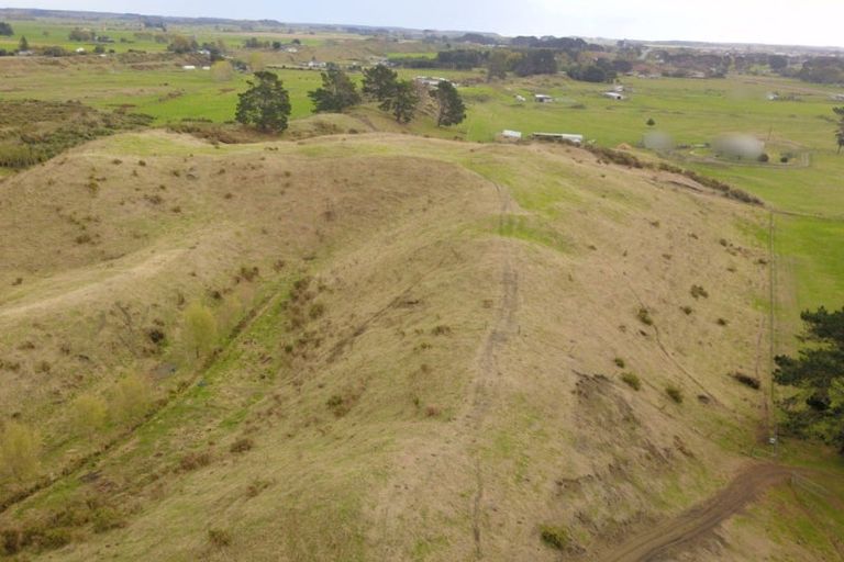 Photo of property in 338 Foxton Shannon Road, Foxton, 4893