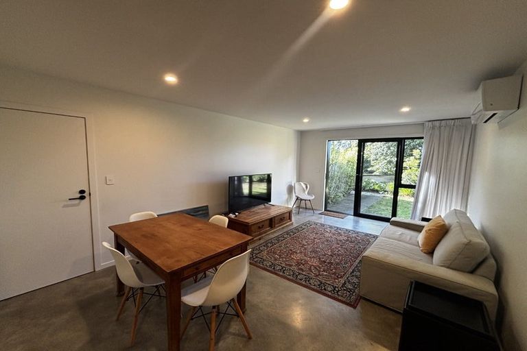 Photo of property in 30a Waiwaka Terrace, Strandon, New Plymouth, 4312