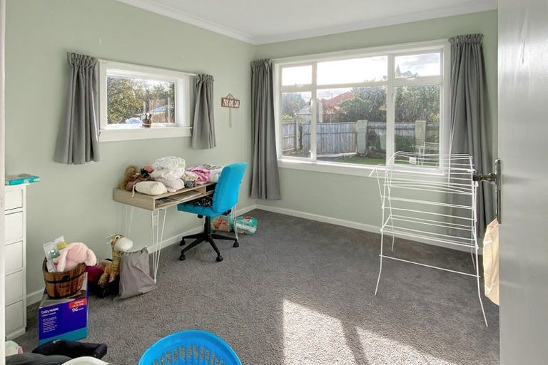 Photo of property in 7 Freyberg Street, Roslyn, Palmerston North, 4414