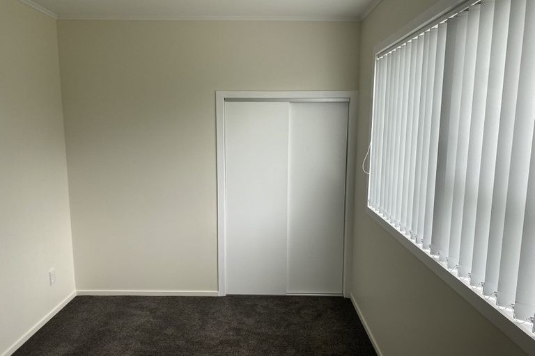 Photo of property in 92 Palmers Road, Clendon Park, Auckland, 2103