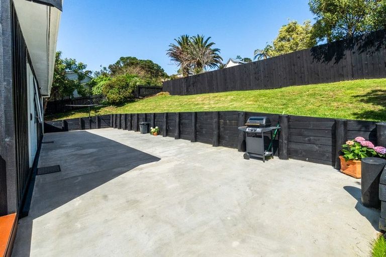 Photo of property in 43 Cable Bay Block Road, Cable Bay, 0420