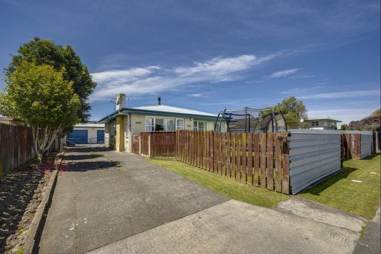 Photo of property in 88 Folkestone Drive, Flaxmere, Hastings, 4120