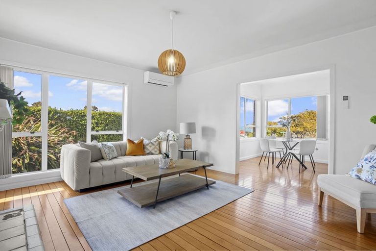 Photo of property in 1/1 Picton Street, Howick, Auckland, 2014