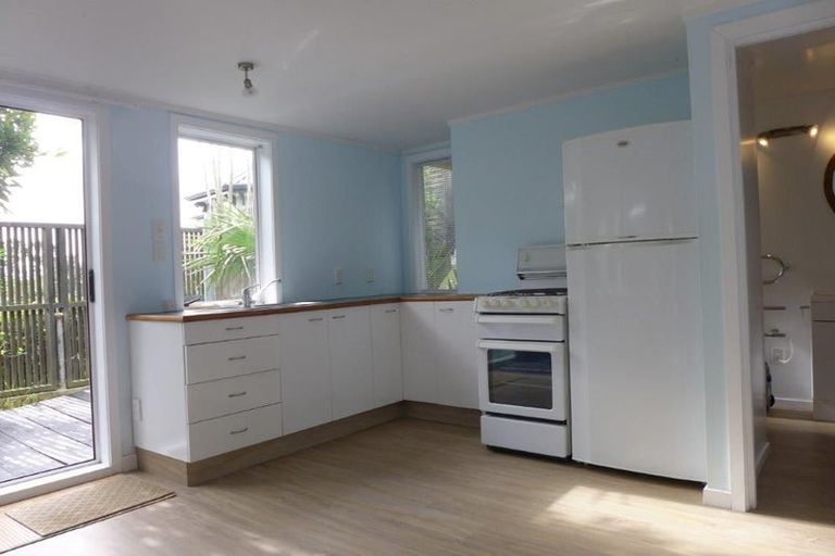 Photo of property in 81 Karepa Street, Brooklyn, Wellington, 6021