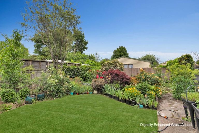 Photo of property in 73 Corson Avenue, Beckenham, Christchurch, 8023