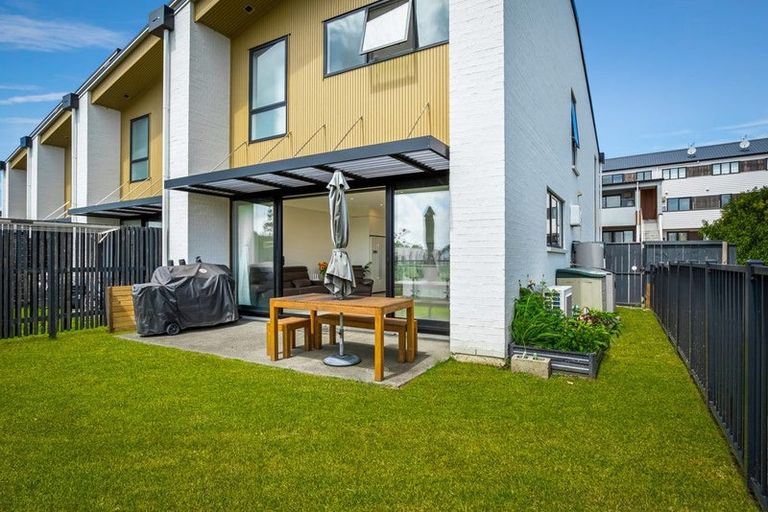 Photo of property in 4 Frances Bryers Road, Hobsonville, Auckland, 0616