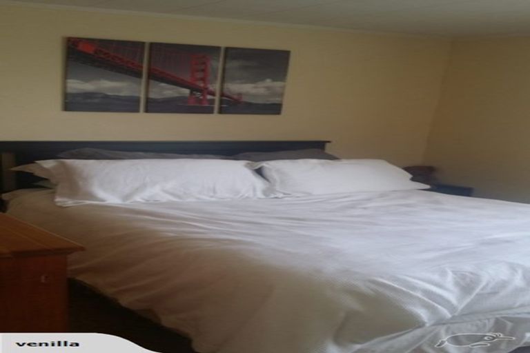 Photo of property in 6a Makatote Grove, Churton Park, Wellington, 6037