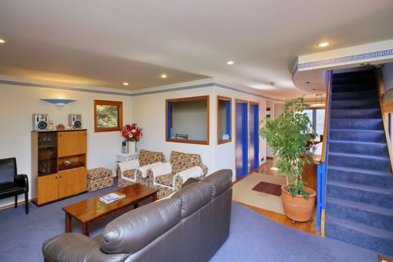 Photo of property in 37 Cornwall Road, Lyttelton, 8082