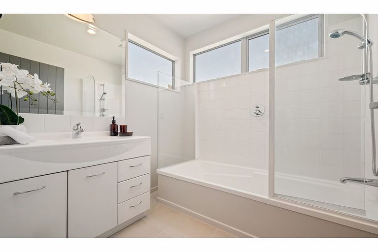 Photo of property in 2 Casa Blanca Lane, Burwood, Christchurch, 8083