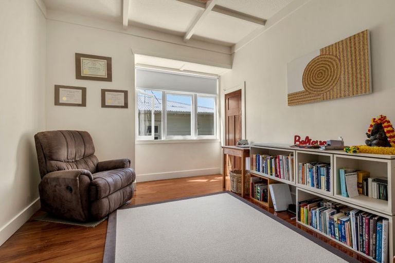 Photo of property in 52 Westmere Crescent, Westmere, Auckland, 1022