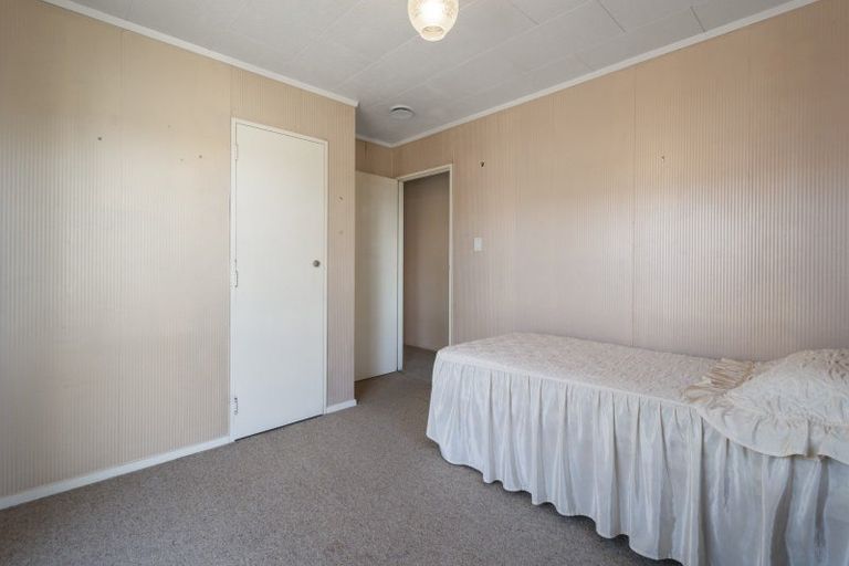Photo of property in 12 Cargill Grove, Kelvin Grove, Palmerston North, 4414