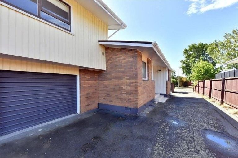 Photo of property in 10 Lynfield Avenue, Ilam, Christchurch, 8041
