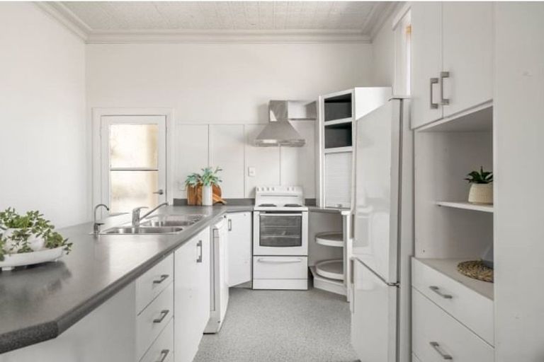 Photo of property in 61 Wesley Street, South Dunedin, Dunedin, 9012